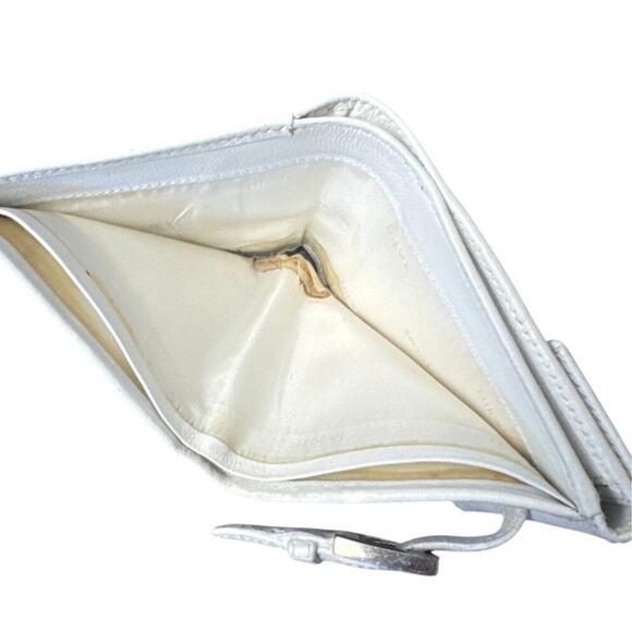 Loewe White Wallet Pebbled Leather Snap Closure 4x4 Double Bill Fold Coin Purse - Picture 5 of 12